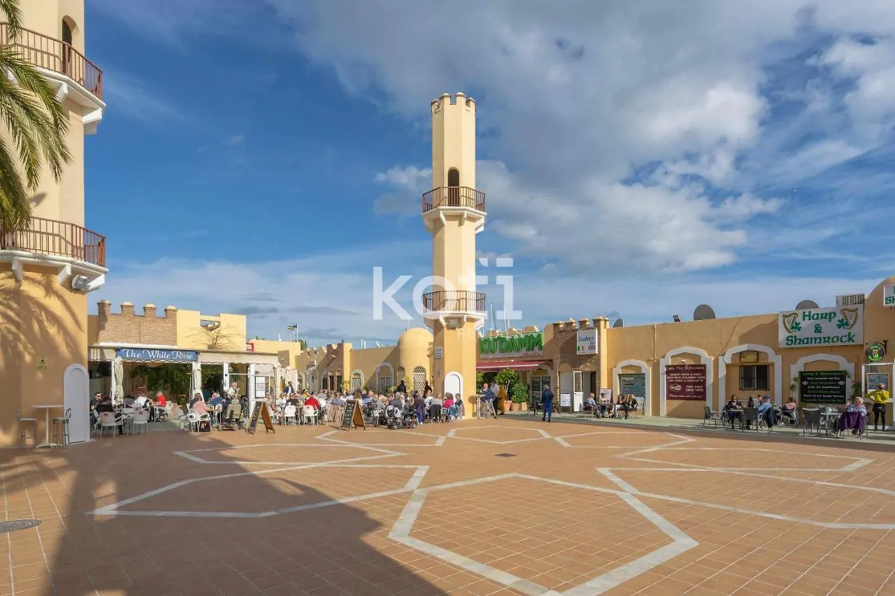 Koti Rentals - Loft In The Center Fuengirola